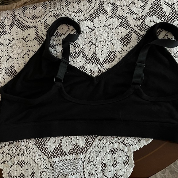 2 Calvin Klein Bra’s Size L New without tags - Picture 3 of 6